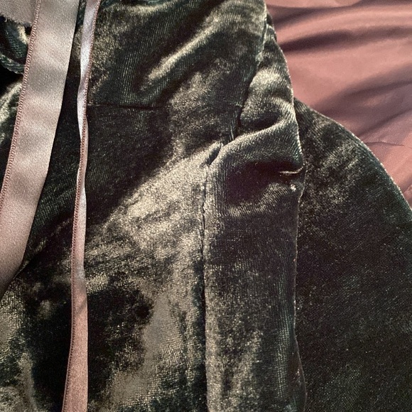 Anthropologie New Romantic Green Velvet Ruffle Neck Trim Wide Sleeve Jacket 14 - Picture 6 of 7